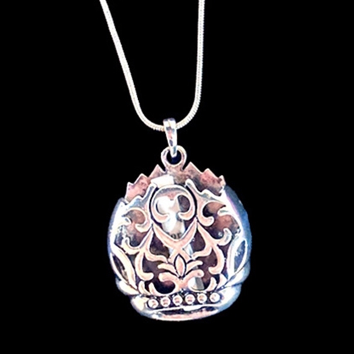QUEEN ESTHER CROWN PENDANT WITH REMOVABLE SCROLL